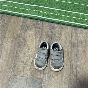 Vans Kids Sneakers in Gray with Velcro Straps